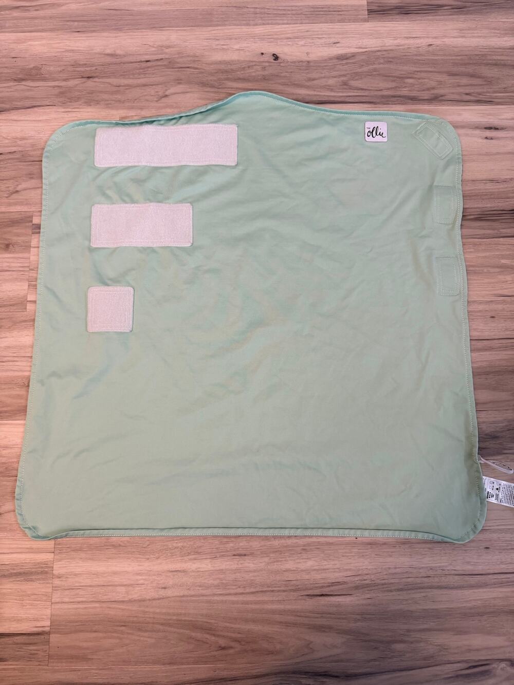 The Ollie World Swaddle Light Green Baby Swaddle - Great Condition